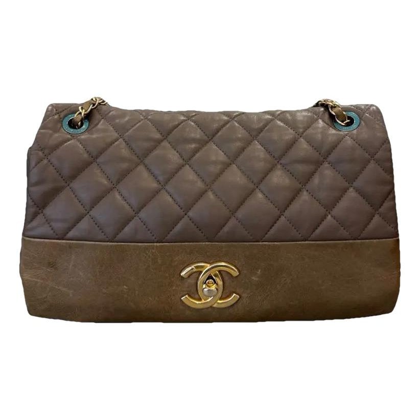 Wallet On Chain leather crossbody bag