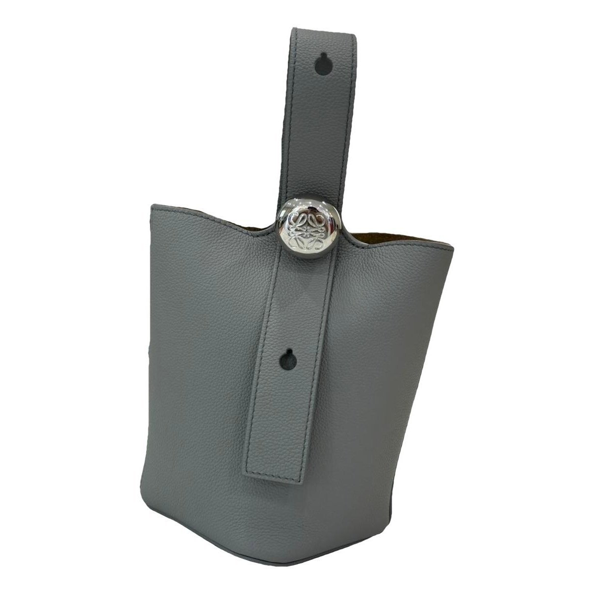 Pebble leather handbag