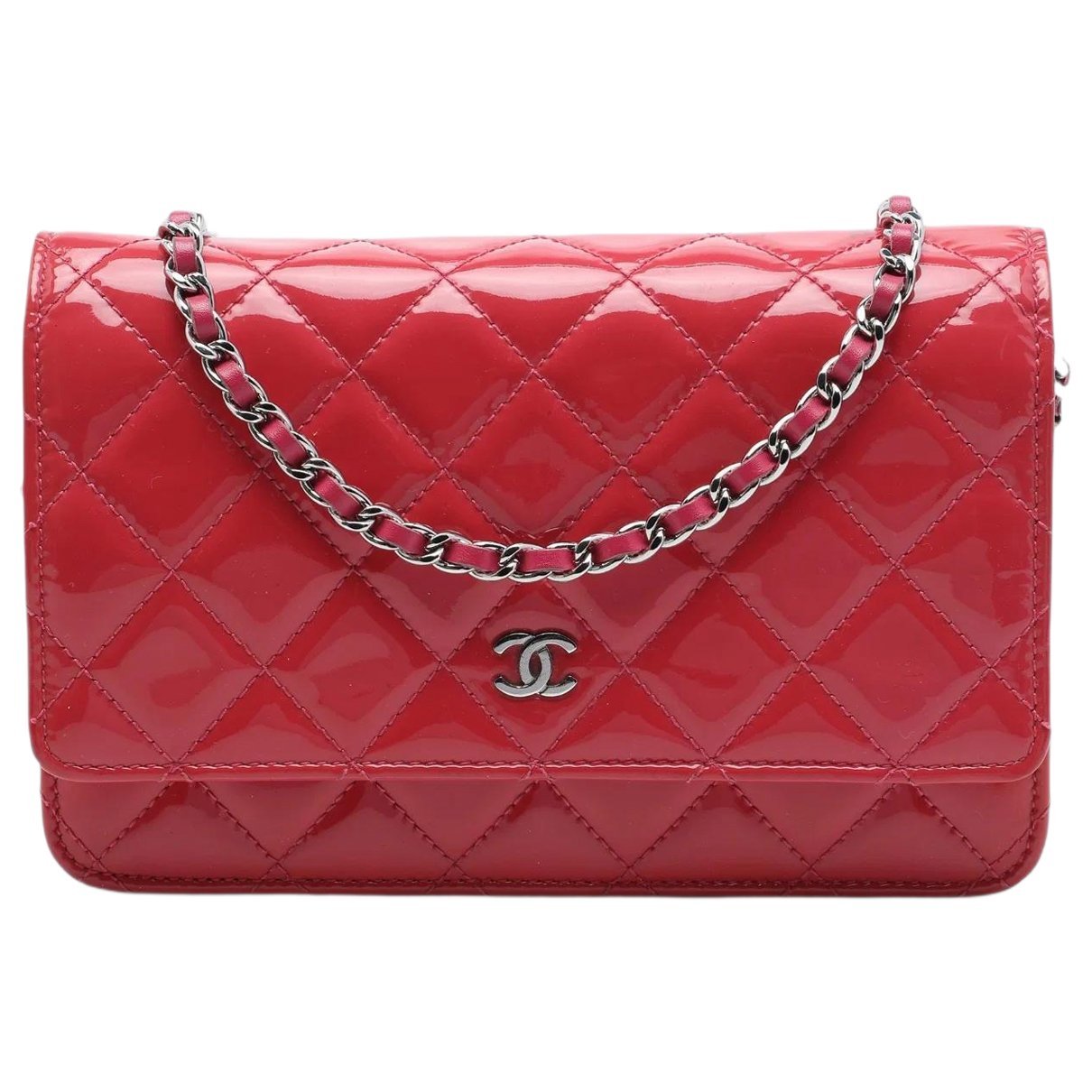 Wallet On Chain leather crossbody bag