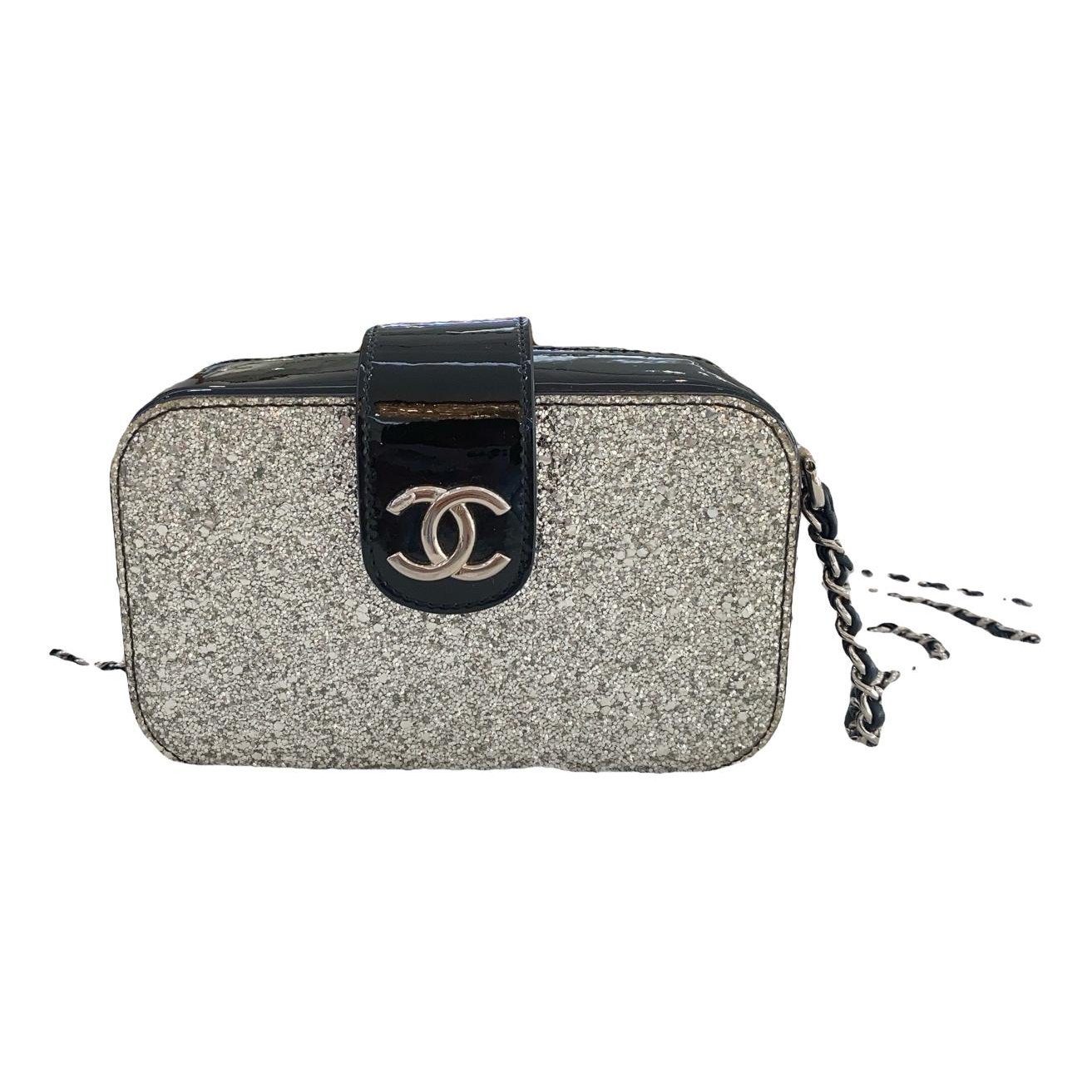 Patent leather crossbody bag