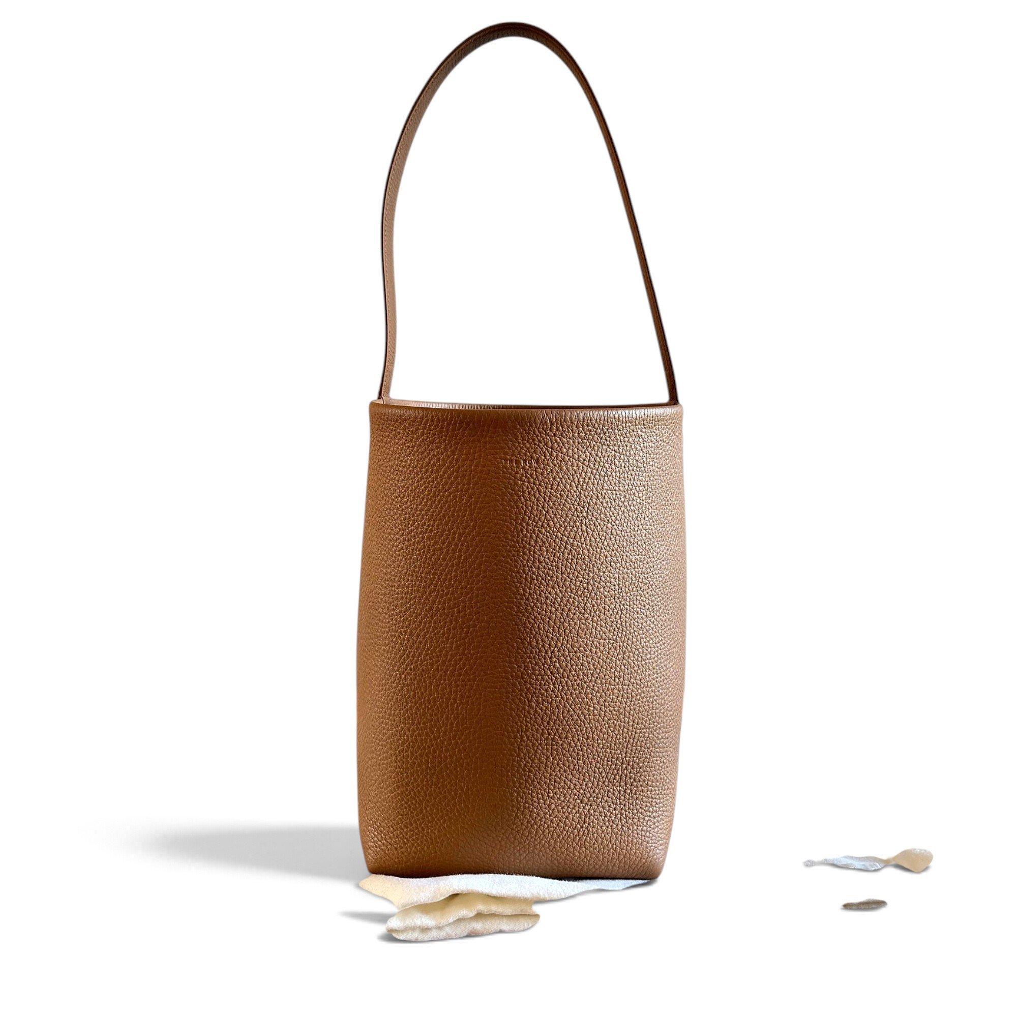 Park N/S leather tote