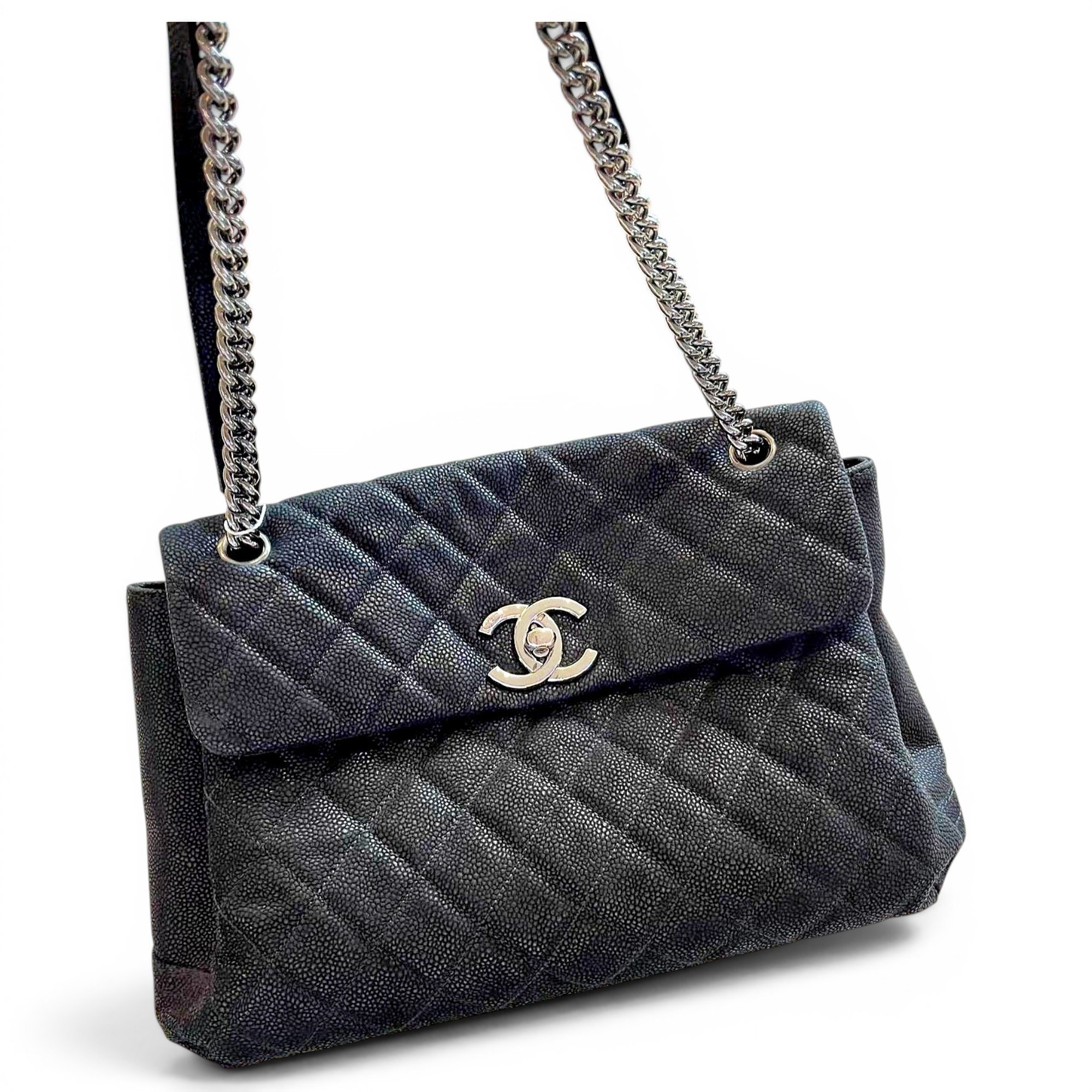 Timeless/Classique leather crossbody bag