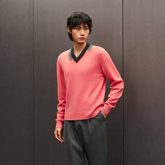 Sunset "Decoupe Sellier" V-neck Cashmere Sweater