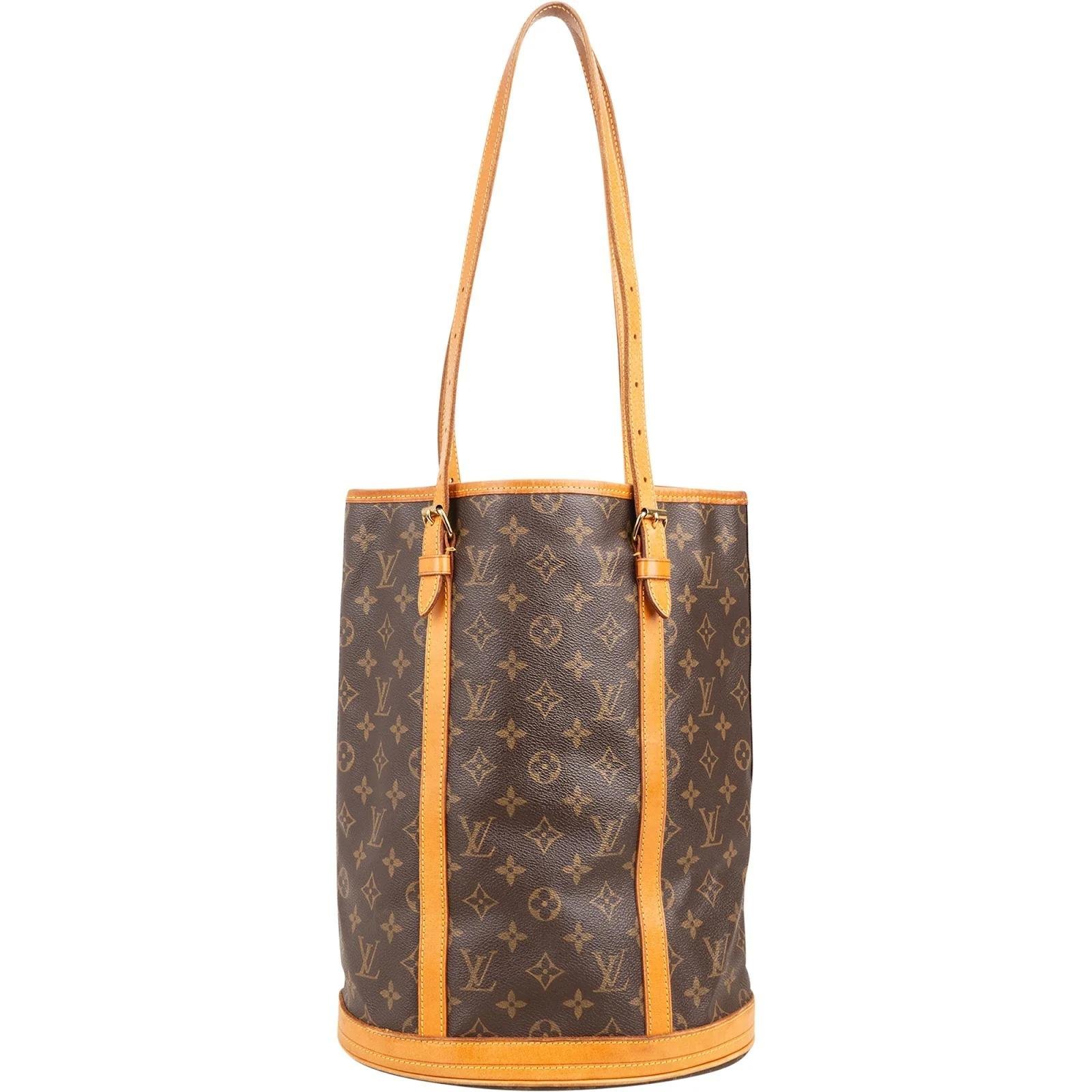 Bucket leather handbag