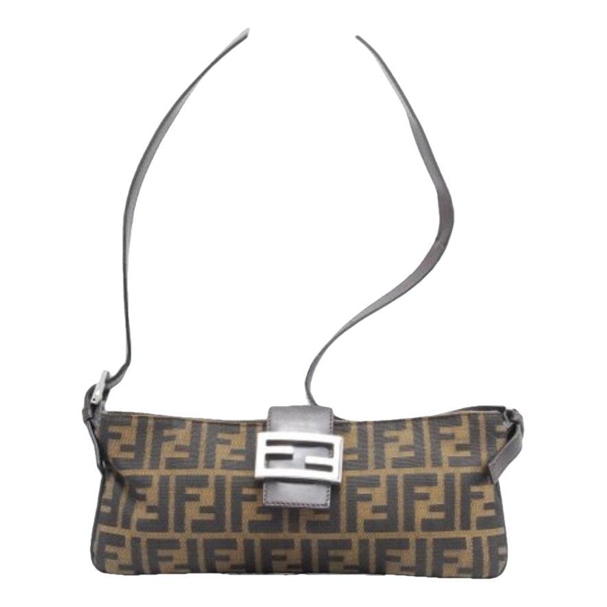 Baguette cloth clutch bag