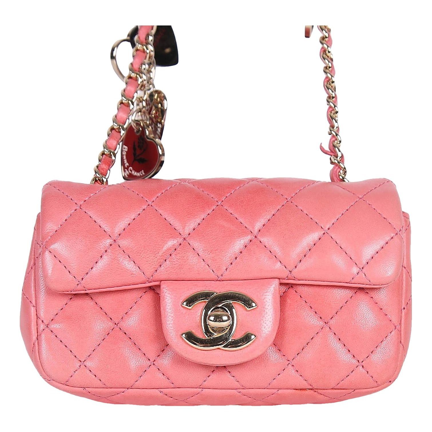 Timeless/Classique Valentine leather handbag