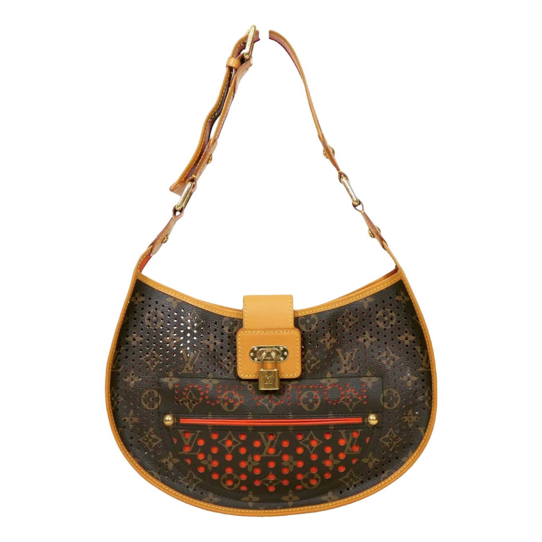 Croissant cloth handbag