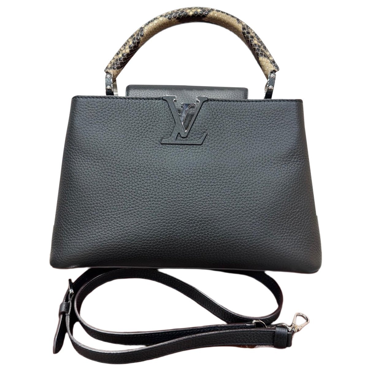 Capucines leather handbag