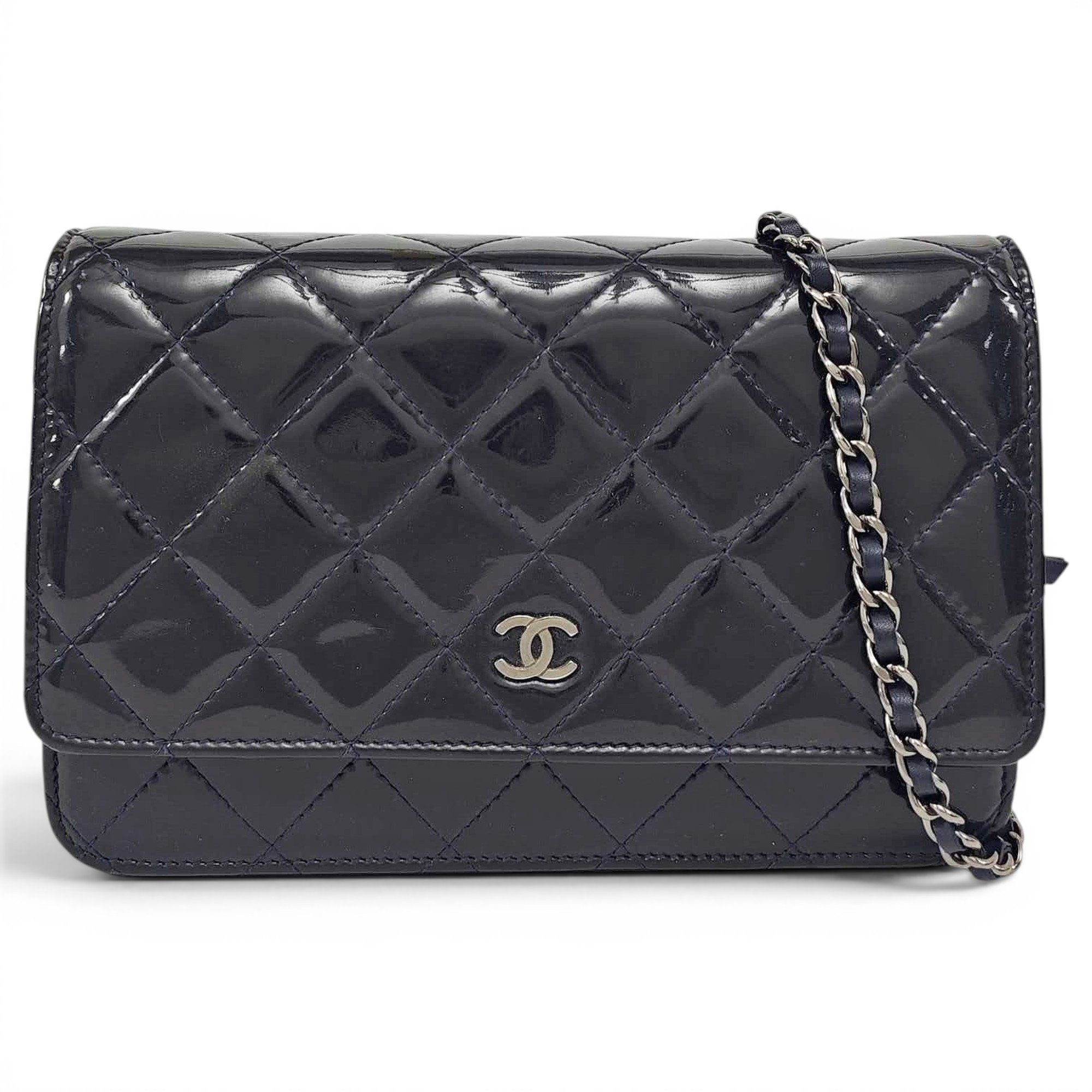 Wallet On Chain Timeless/Classique patent leather crossbody bag