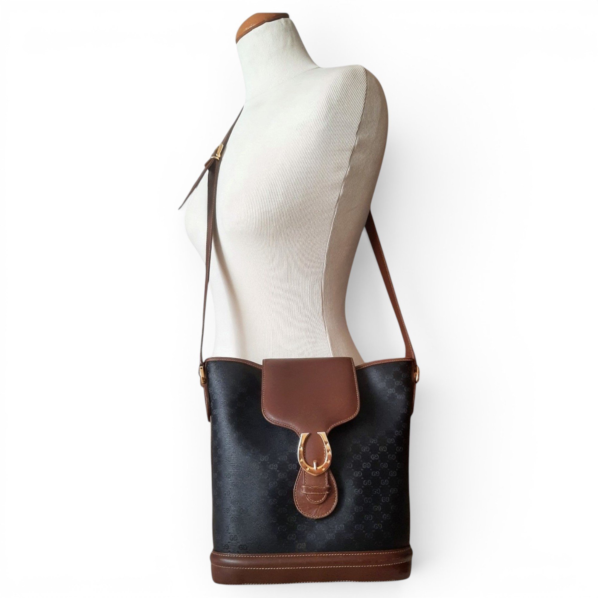 Dionysus Bucket leather crossbody bag