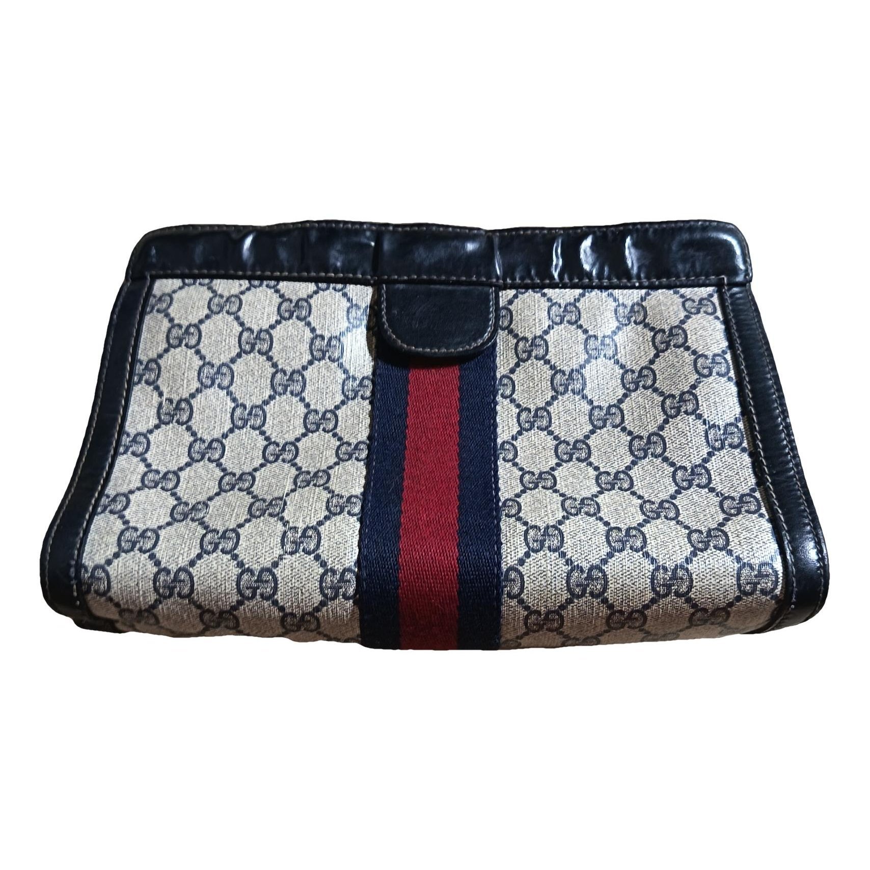 Cloth clutch bag