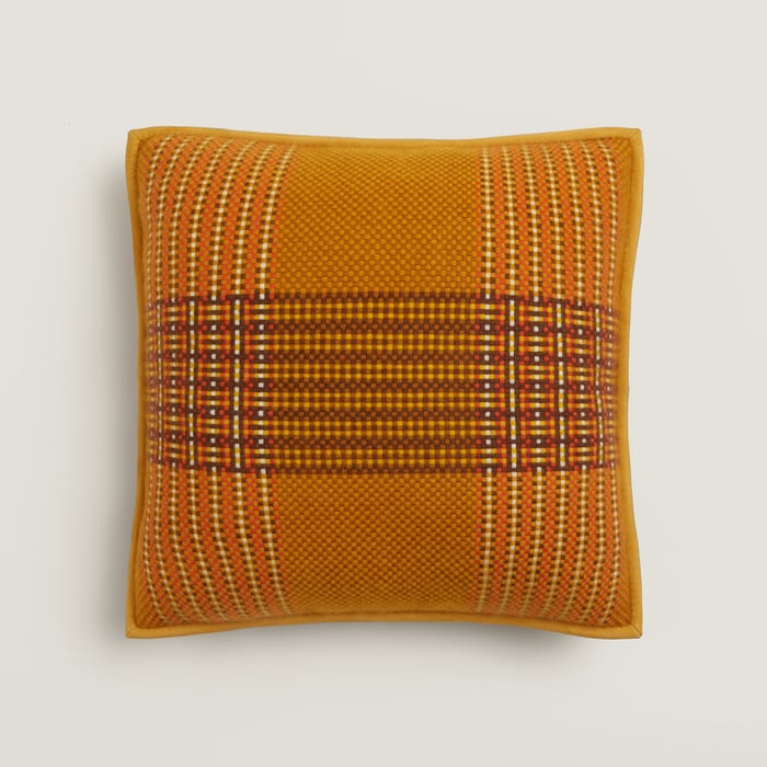 04_ambre Bordage Pillow
