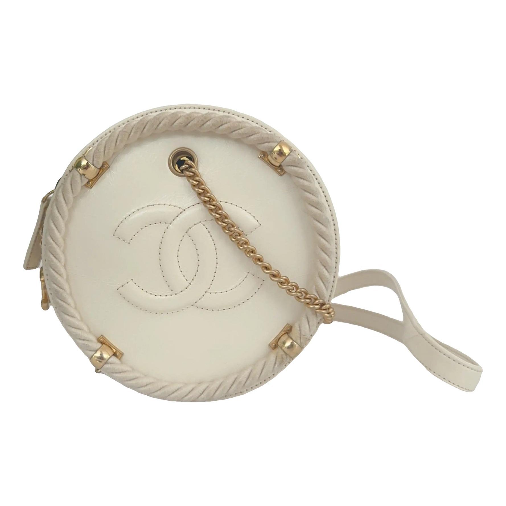 Chanel 19 leather handbag