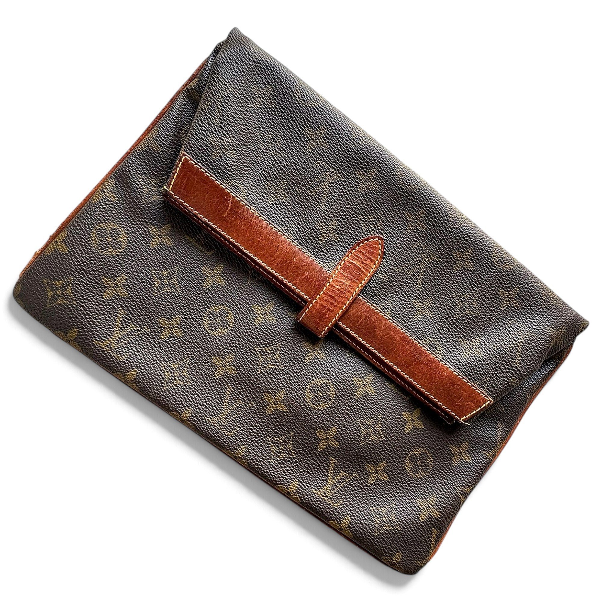 Leather clutch bag