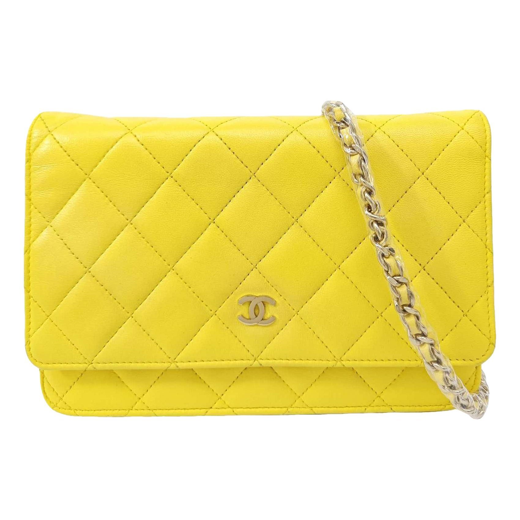 Wallet On Chain Timeless/Classique leather crossbody bag