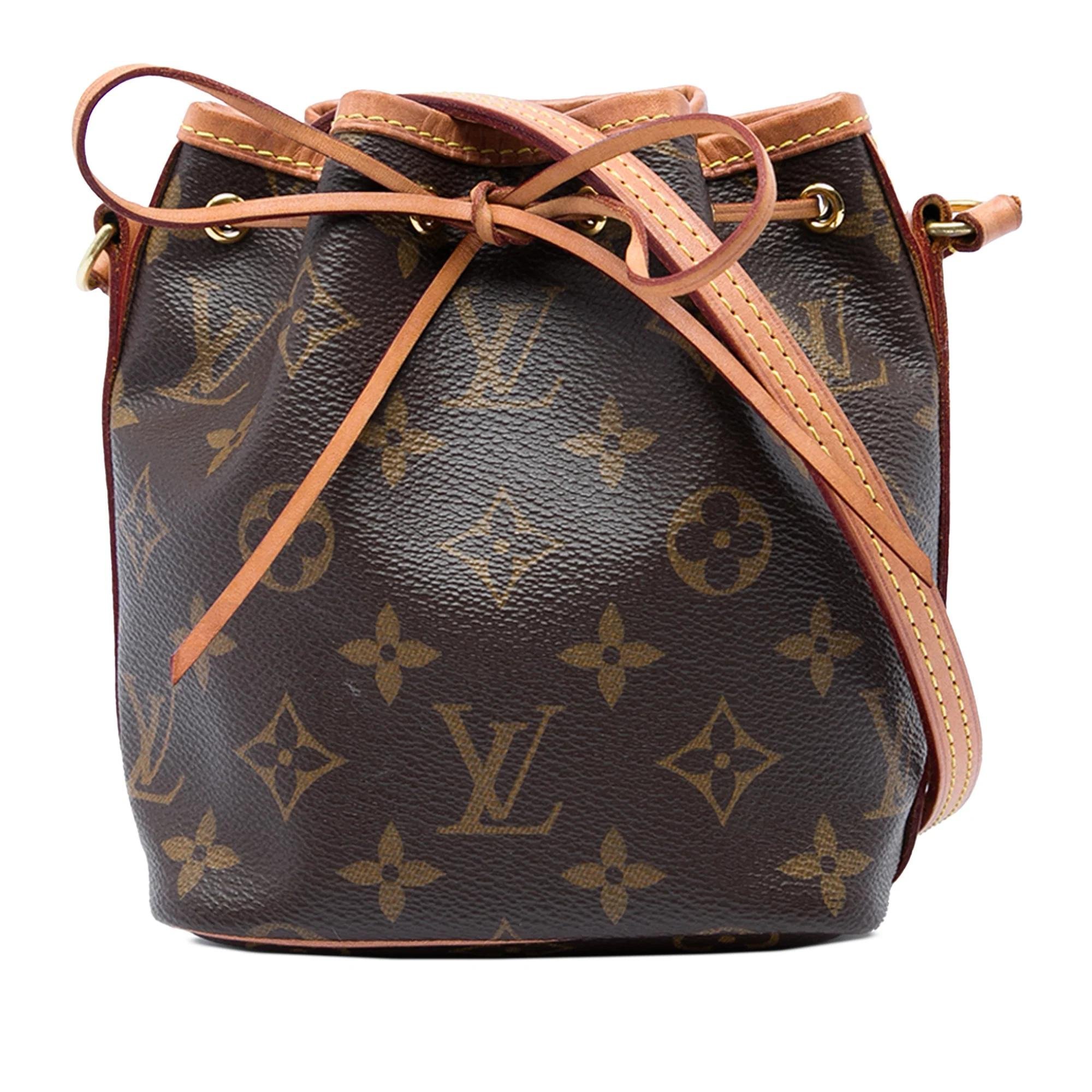 Bucket leather handbag