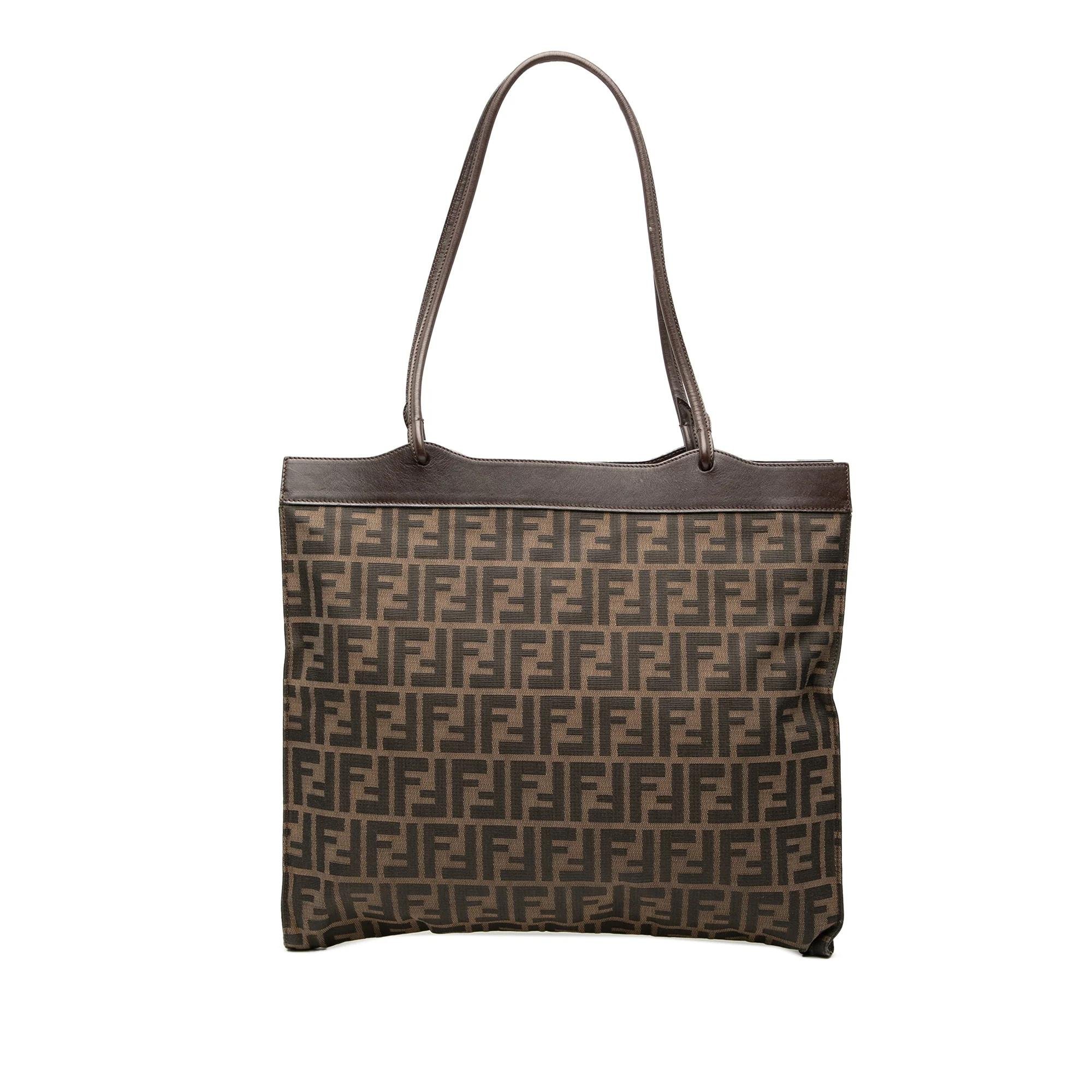 Pocket leather tote