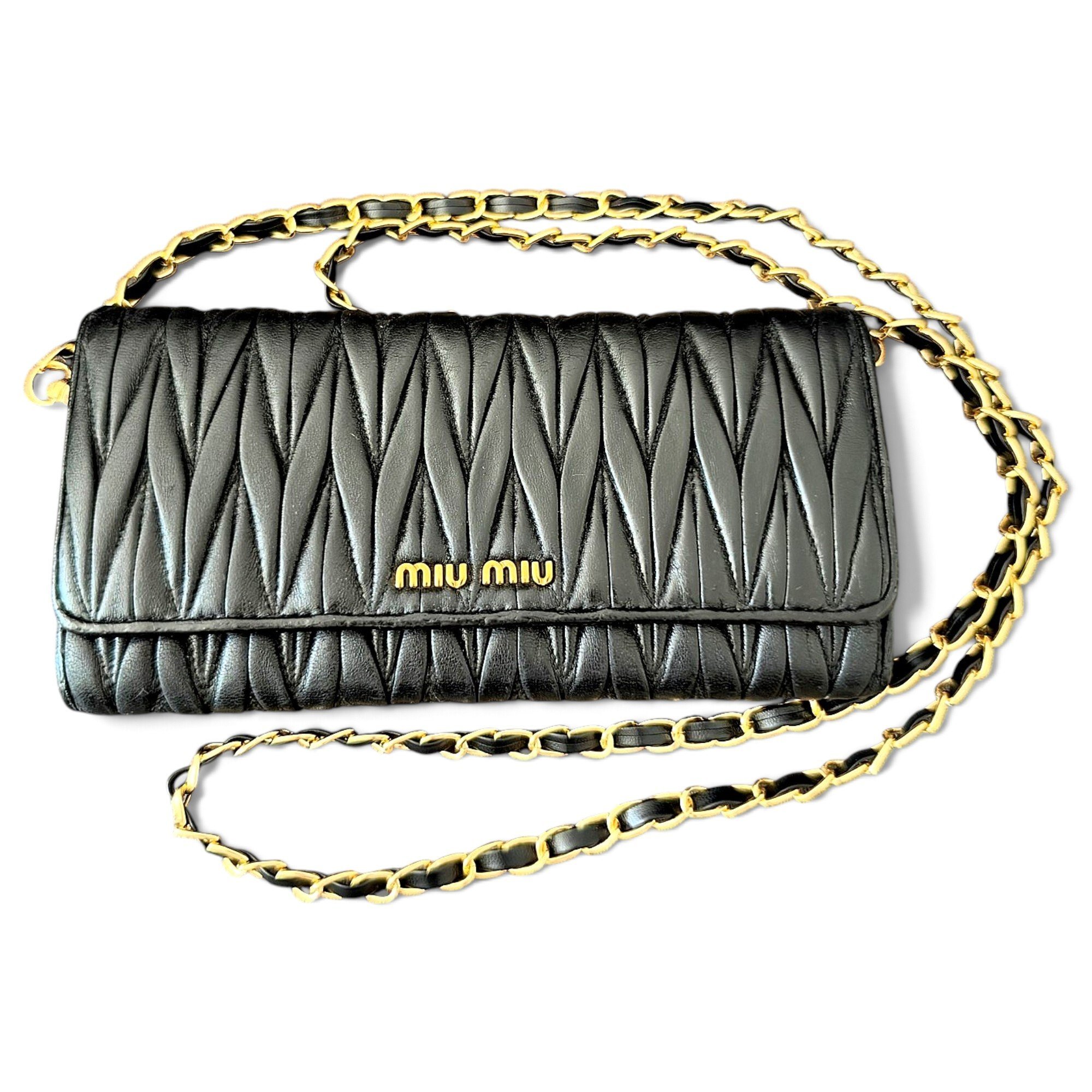 Matelassé leather crossbody bag