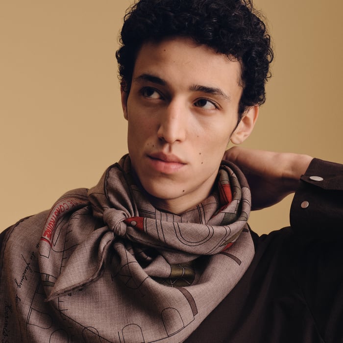 Hermès Permis de Construire scarf 100 Étoupe/Vert Sauge/Rouge