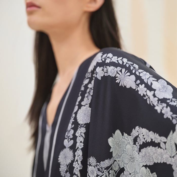 Bleu Noir "Bride De Gala En Fleurs" Belted Tunic