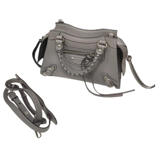 City leather crossbody bag
