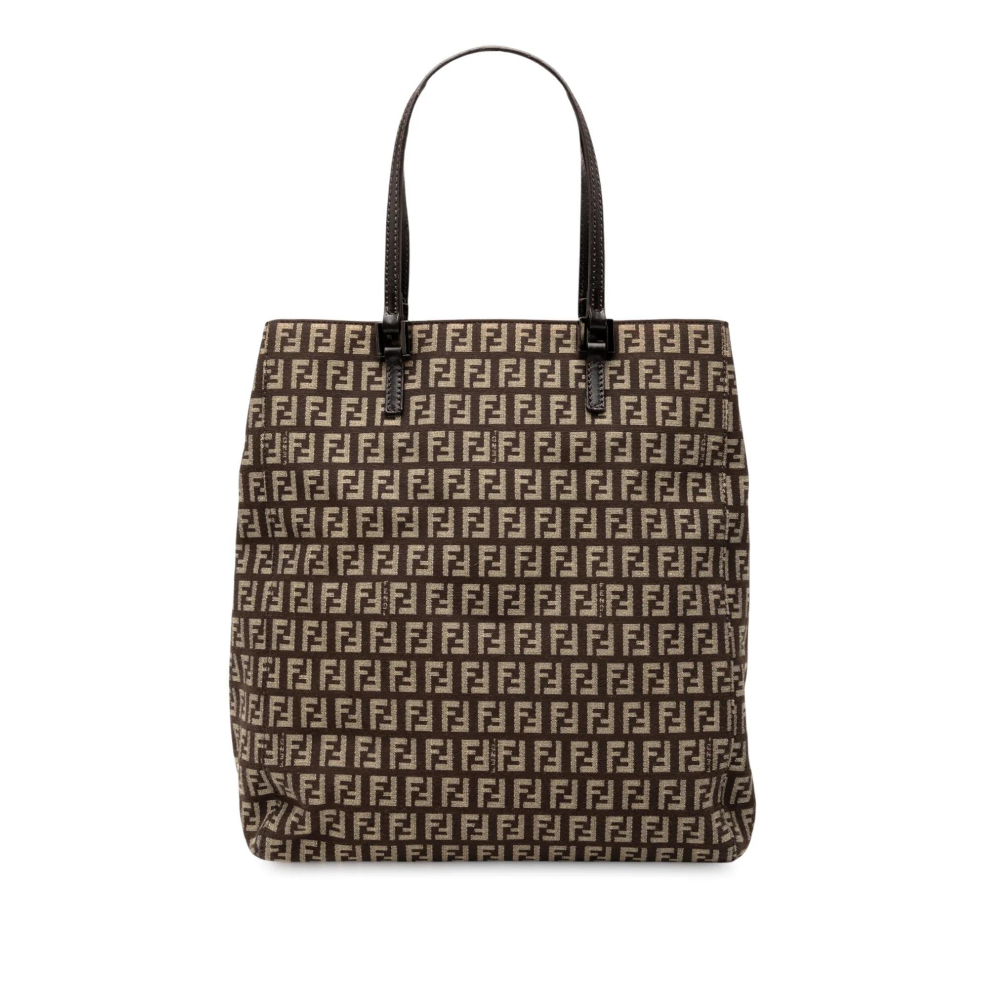 Pocket leather tote