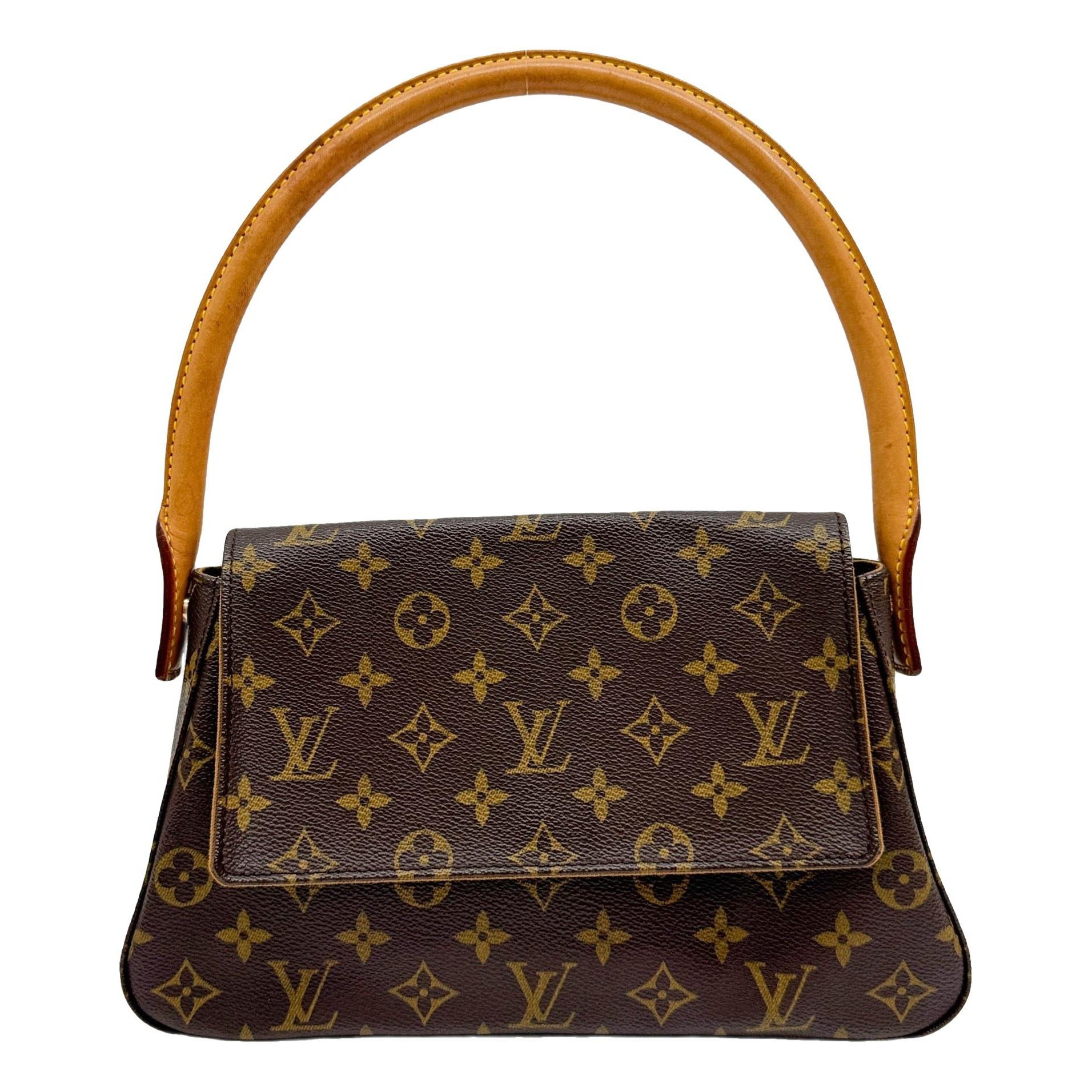 Looping cloth handbag