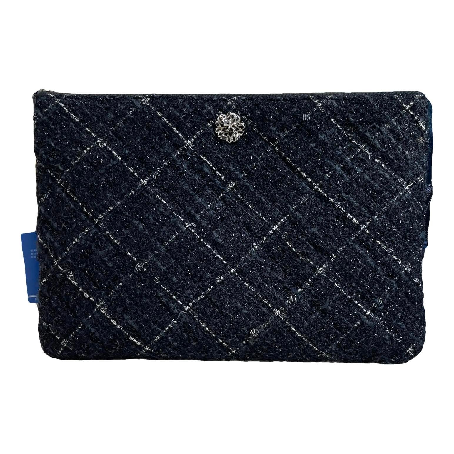 Tweed clutch bag