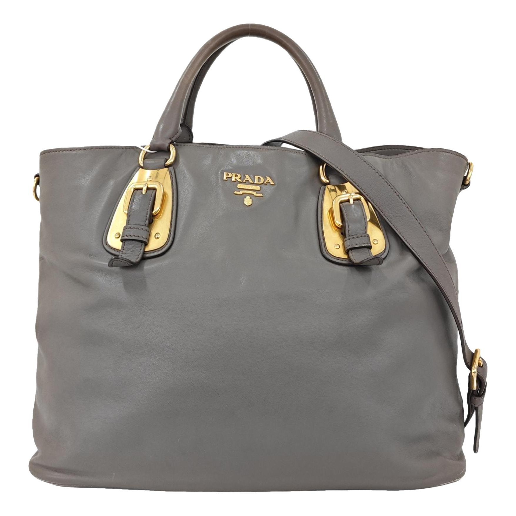Pyramid leather handbag