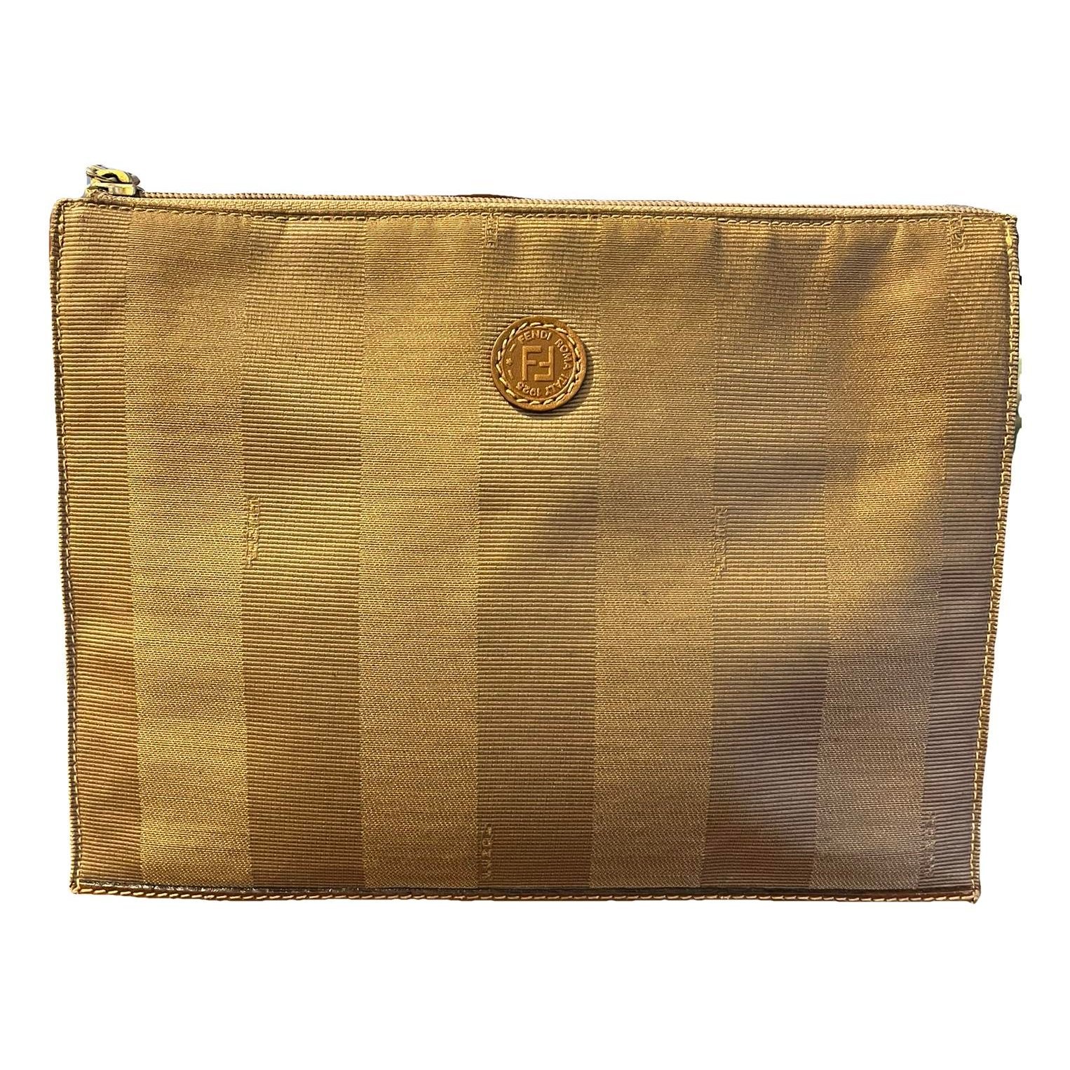 Cloth clutch bag
