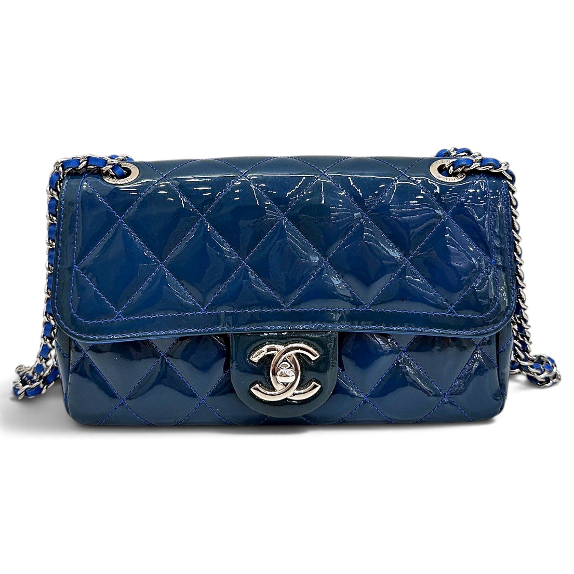 Timeless/Classique patent leather handbag