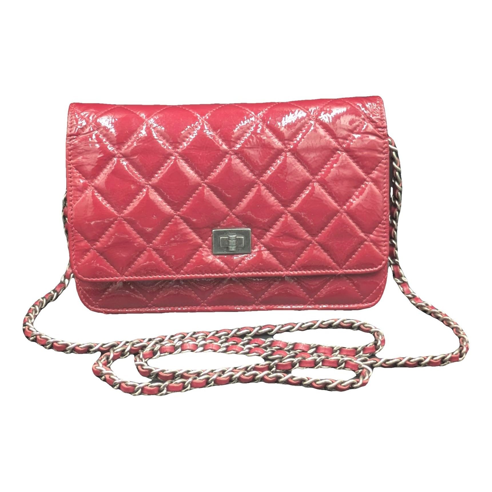 Wallet On Chain 2.55 patent leather handbag