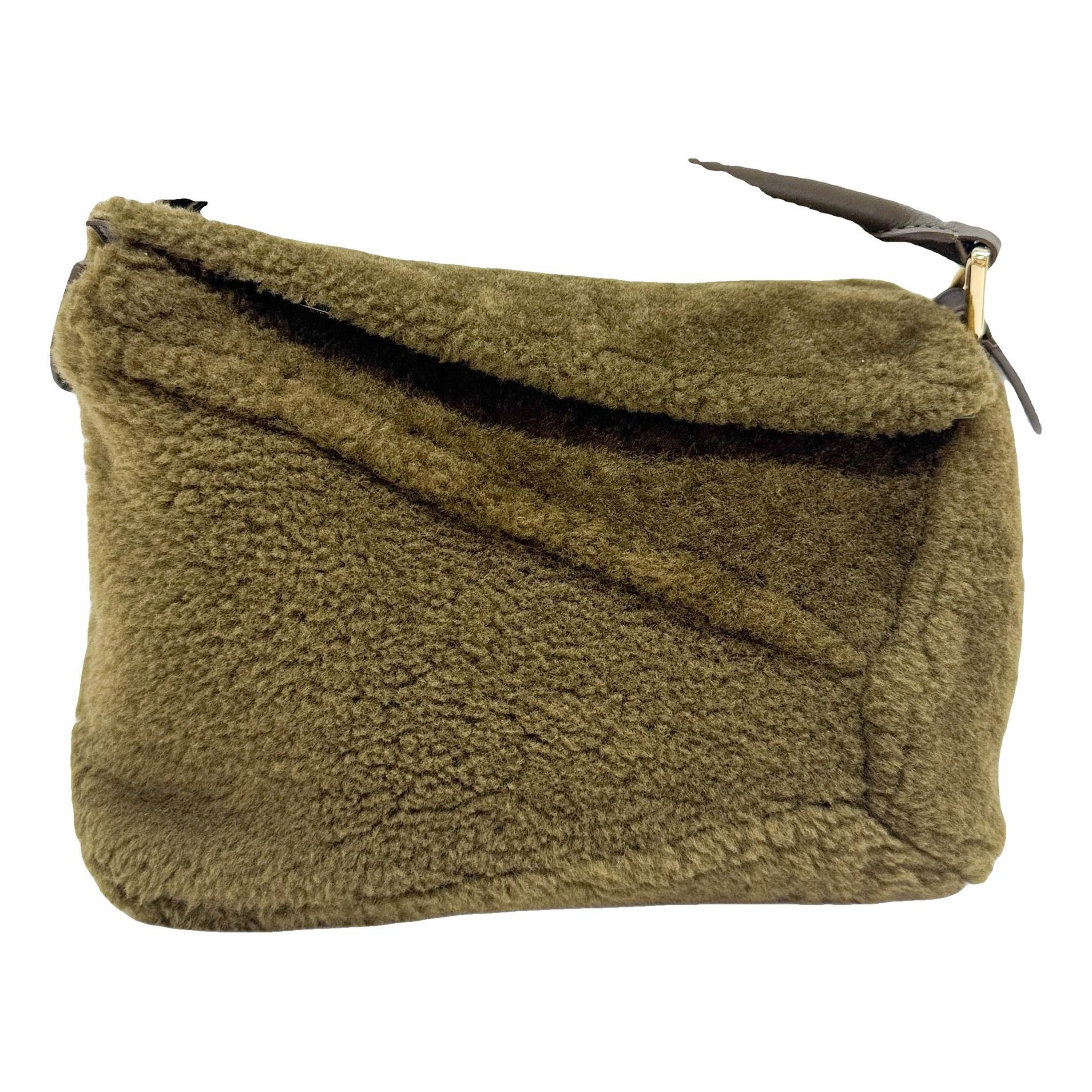 Puzzle wool handbag