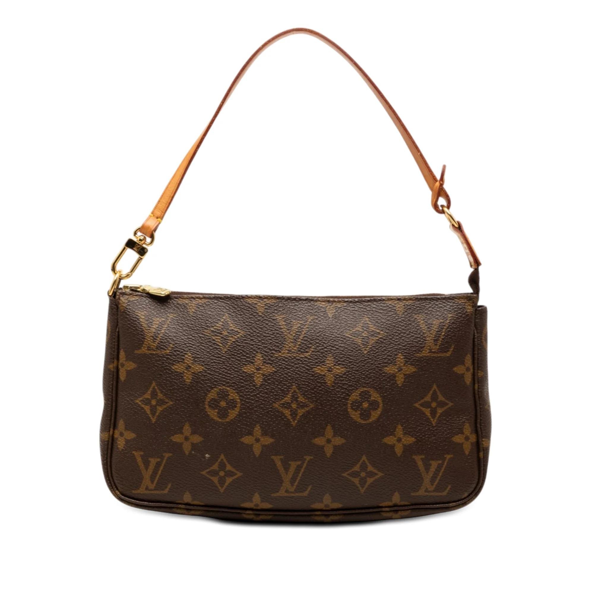 Pochette Accessoire leather handbag
