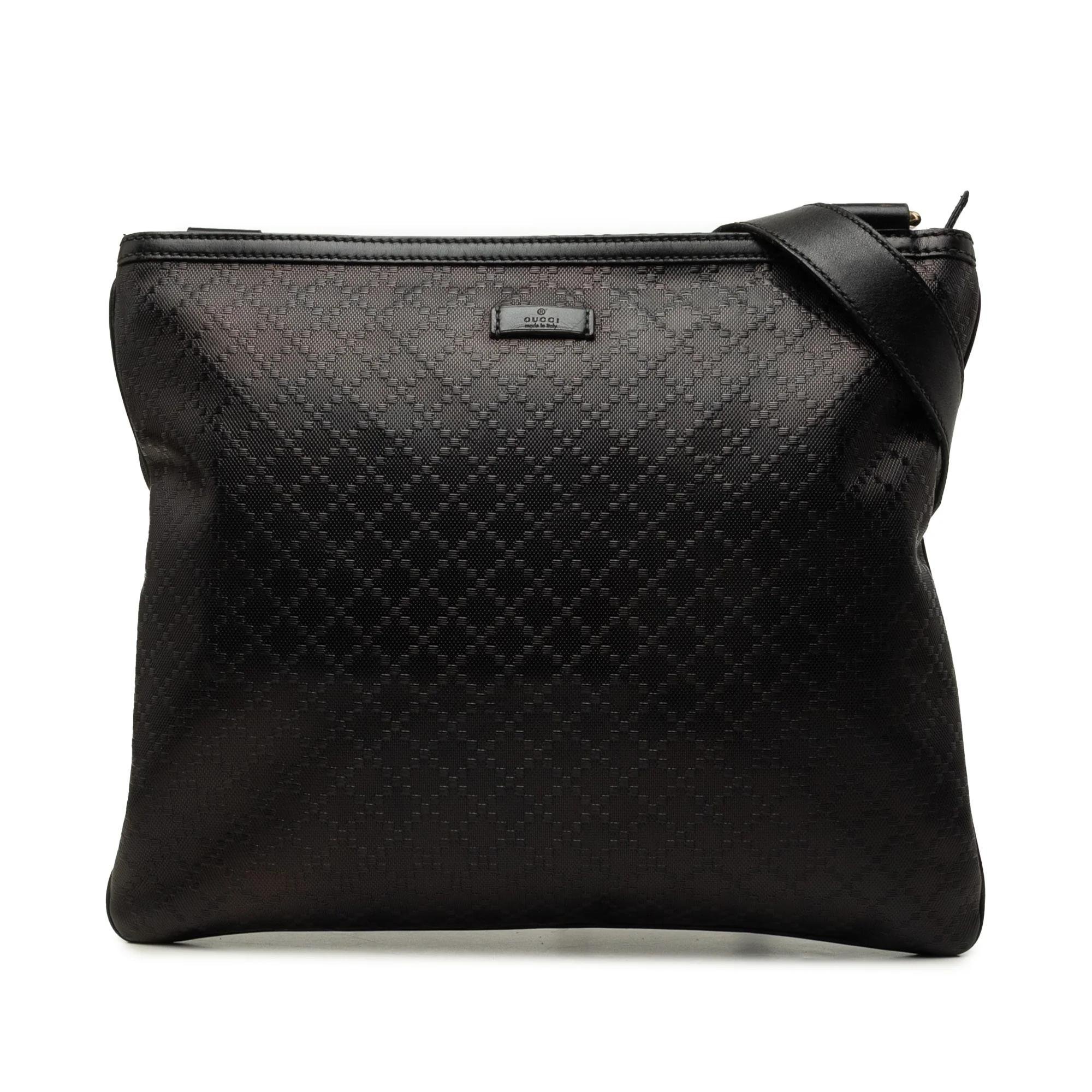 Gucci B leather handbag
