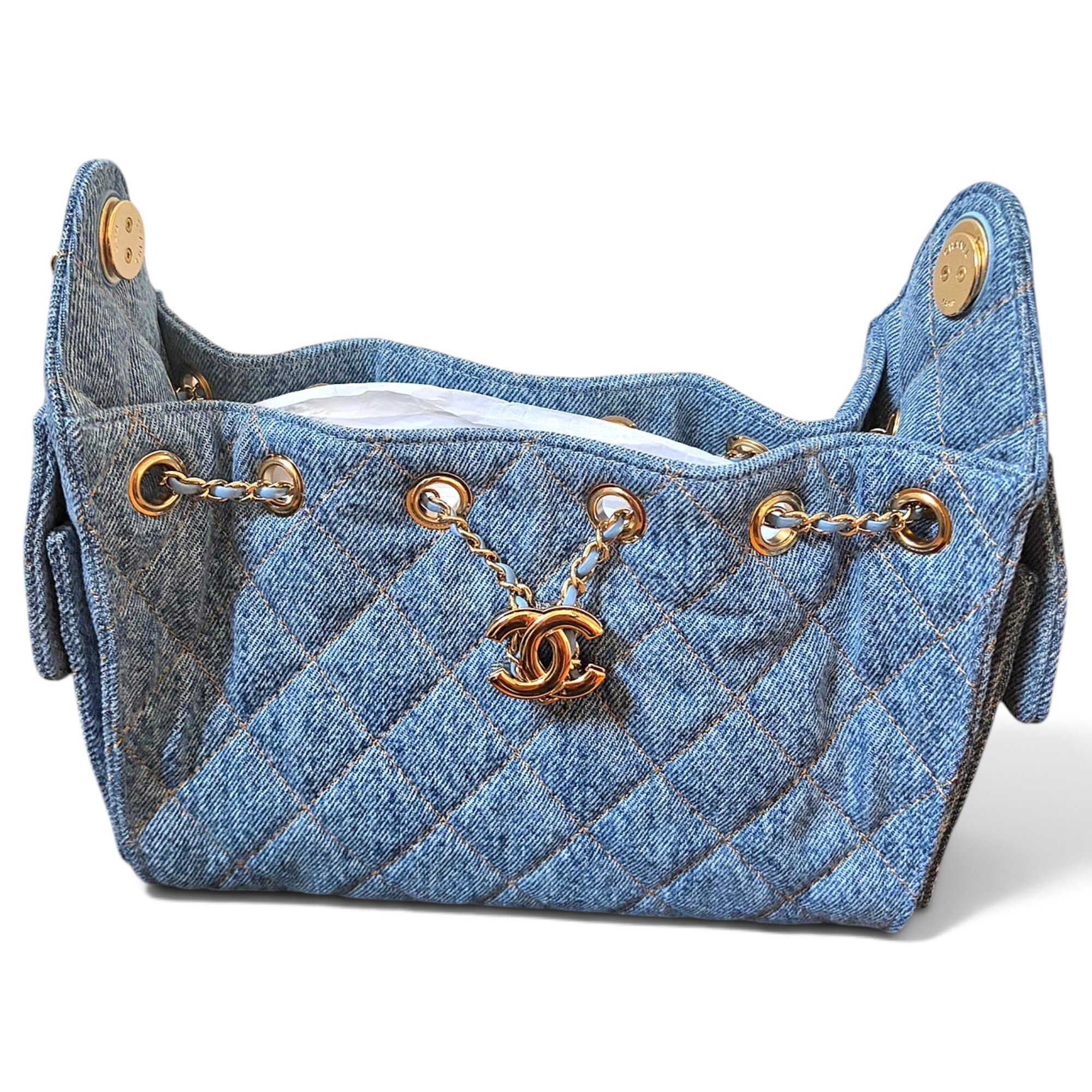 Chanel 25 handbag