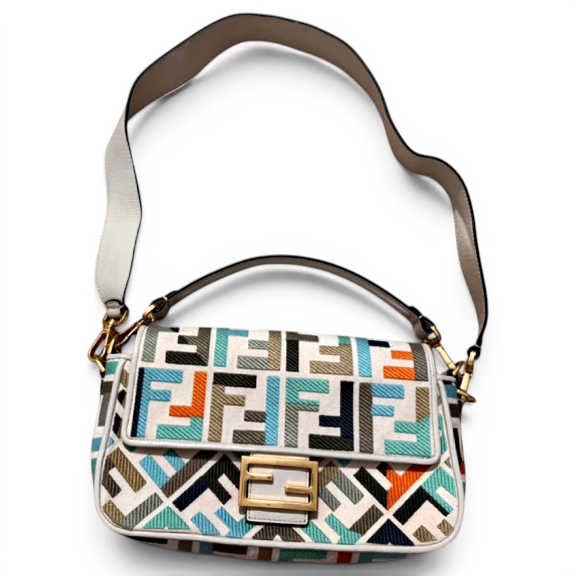 Baguette cloth handbag