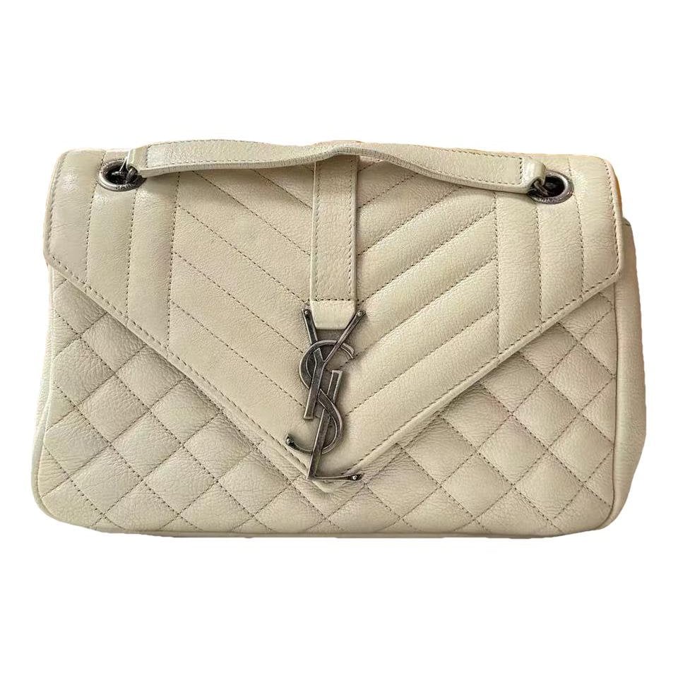 Envelope leather handbag