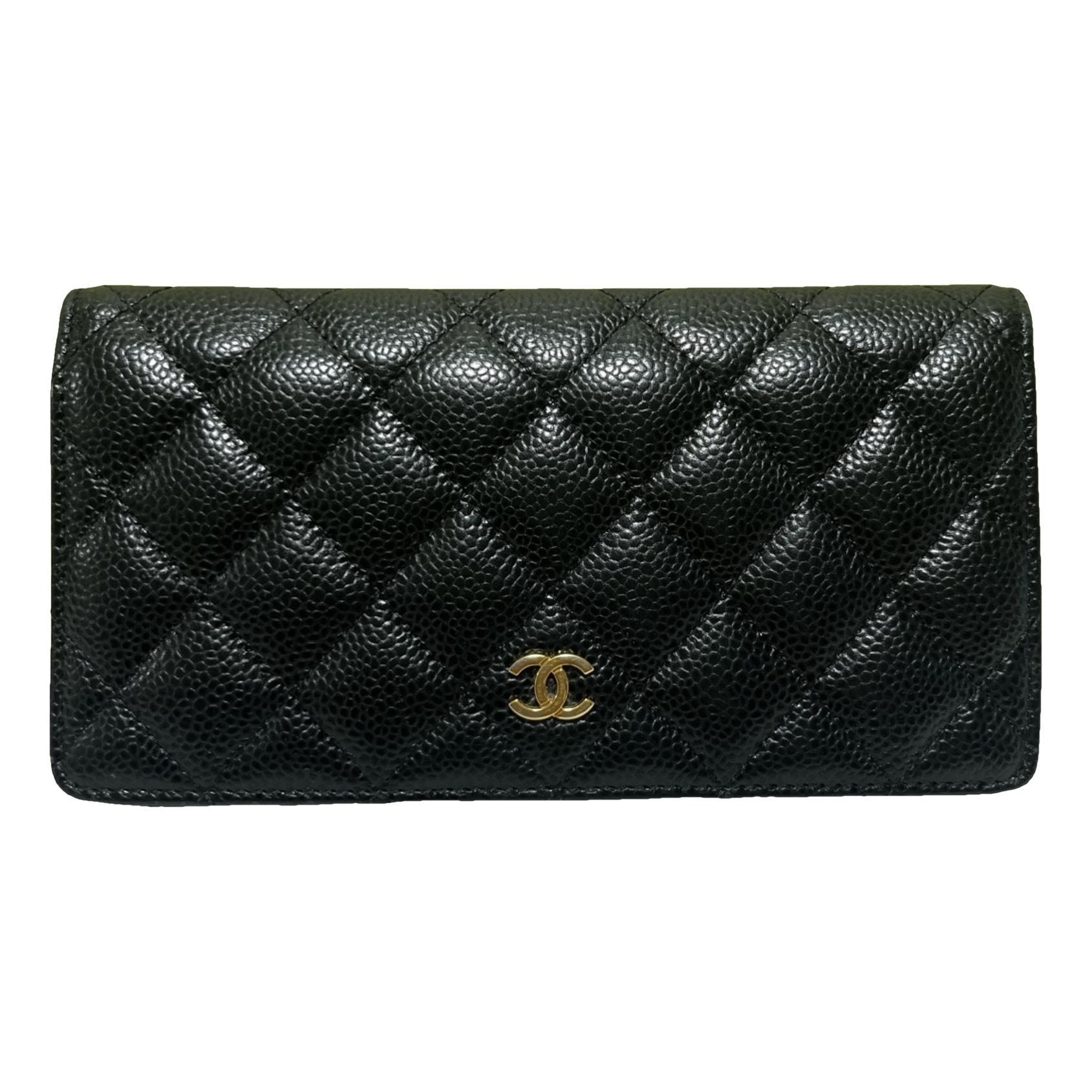 Wallet On Chain Timeless/Classique leather crossbody bag