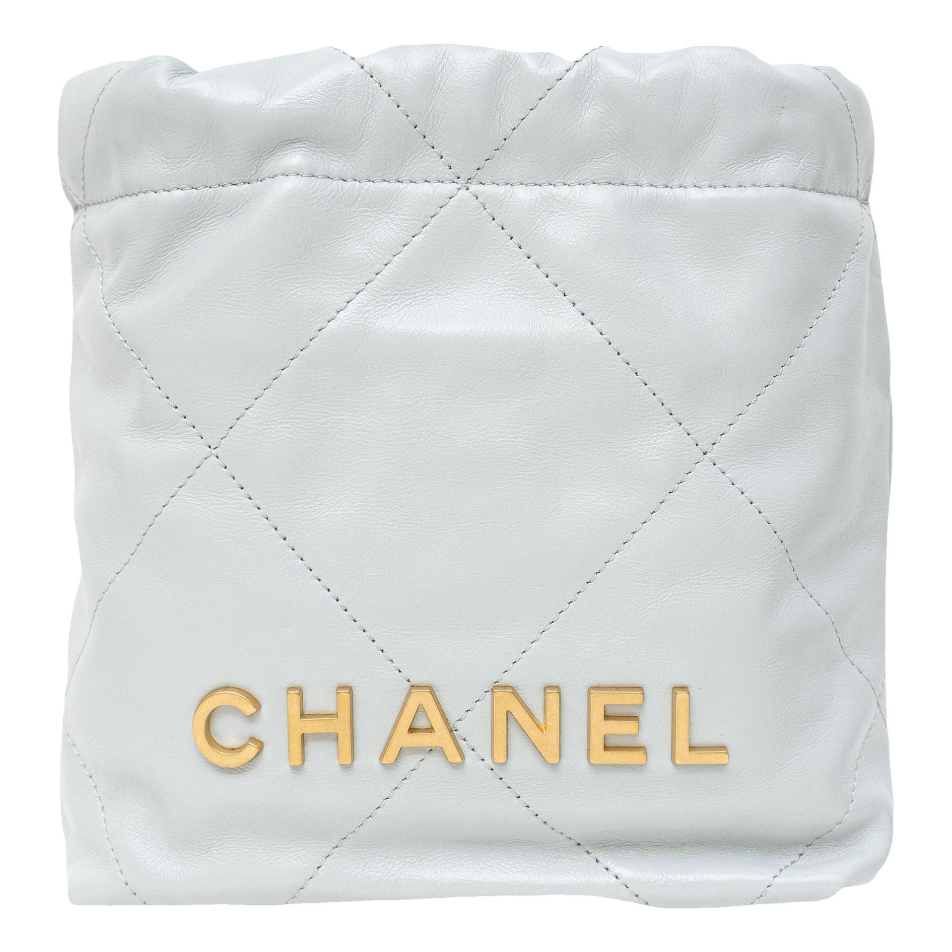 Chanel 22 leather crossbody bag