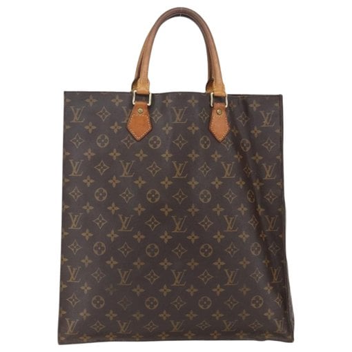 Plat leather handbag