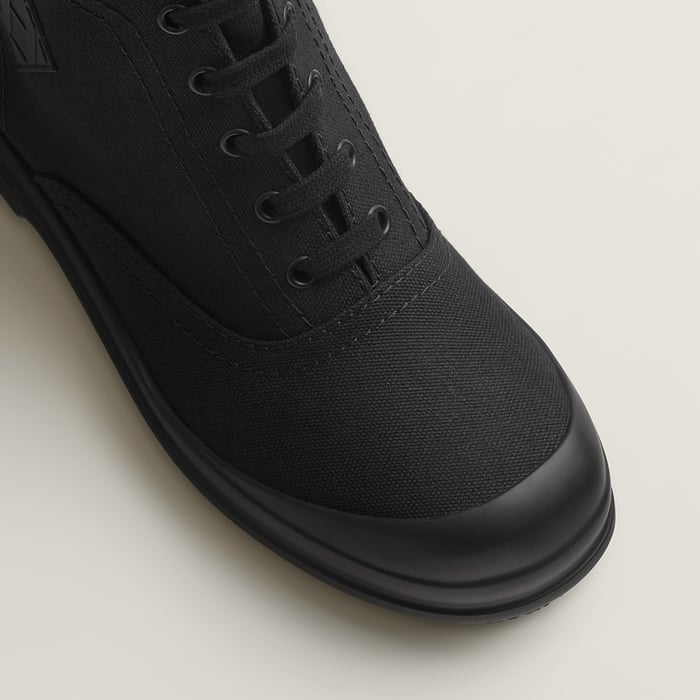 Noir Kooler Ankle Boot