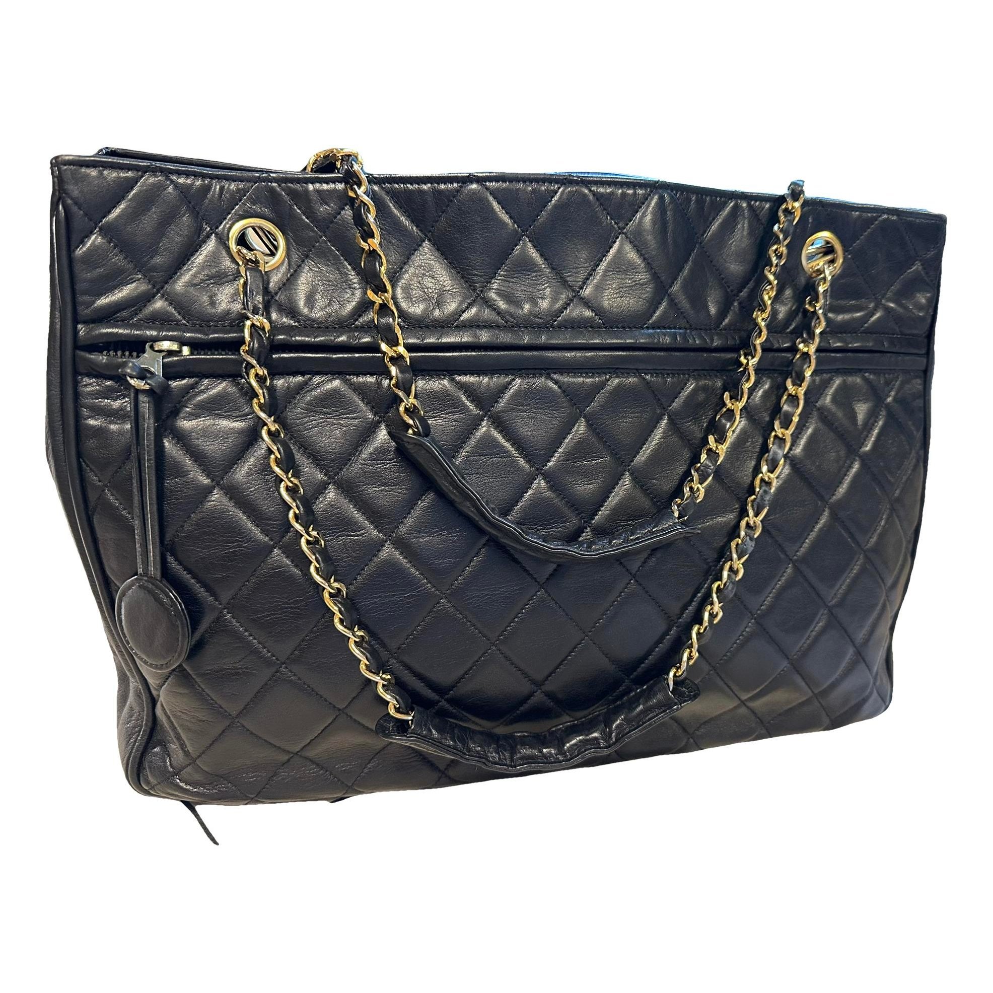 Classic CC Shopping leather handbag
