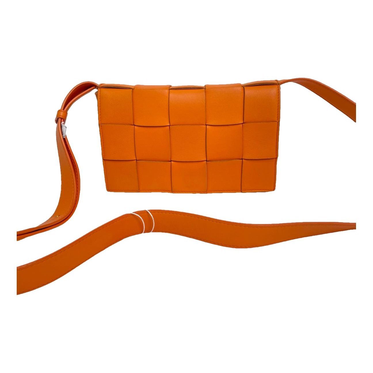 Cassette leather crossbody bag