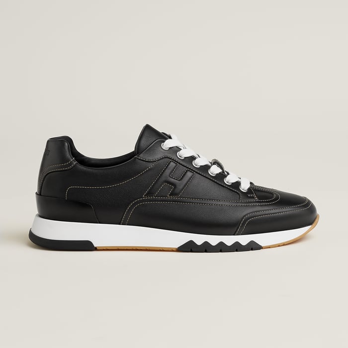Noir Trail Sneaker