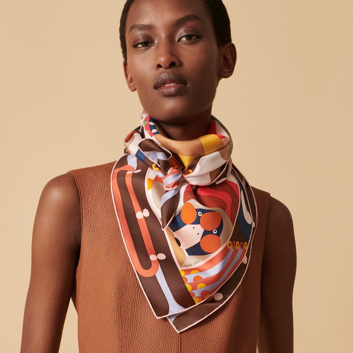 Parade En Fanfare Scarf 90