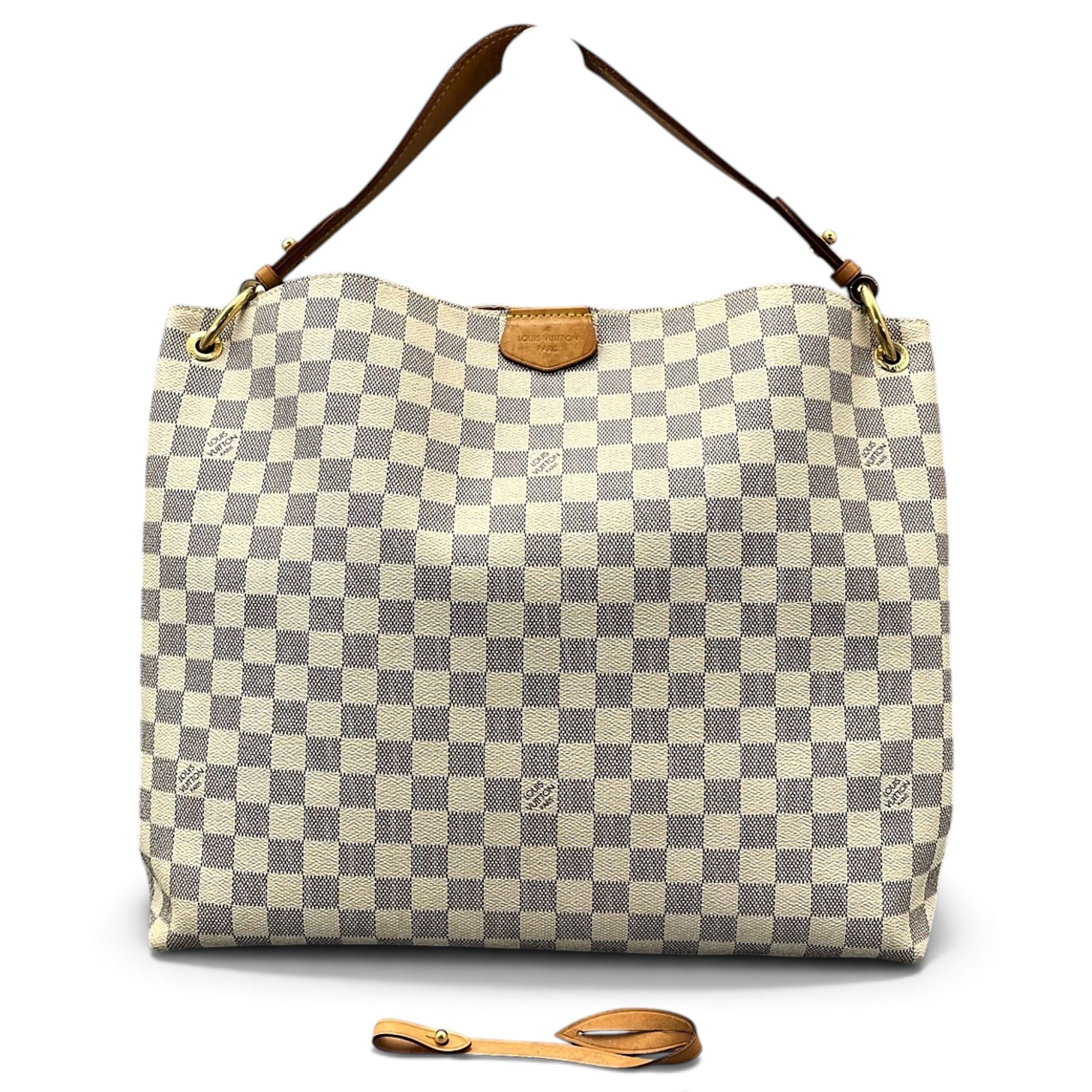 Delightful leather handbag