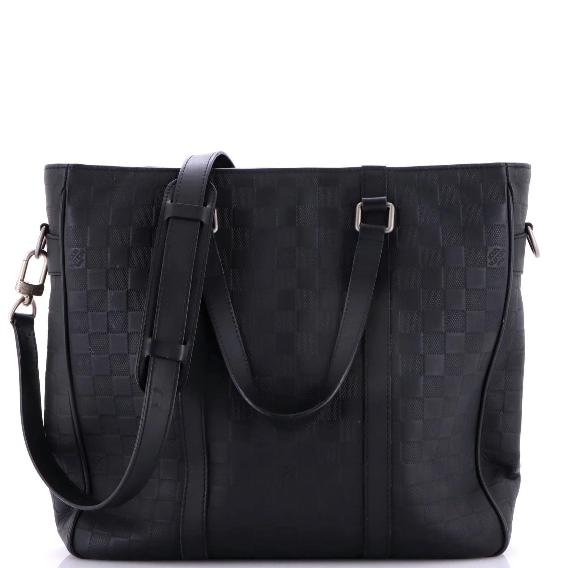 Leather tote
