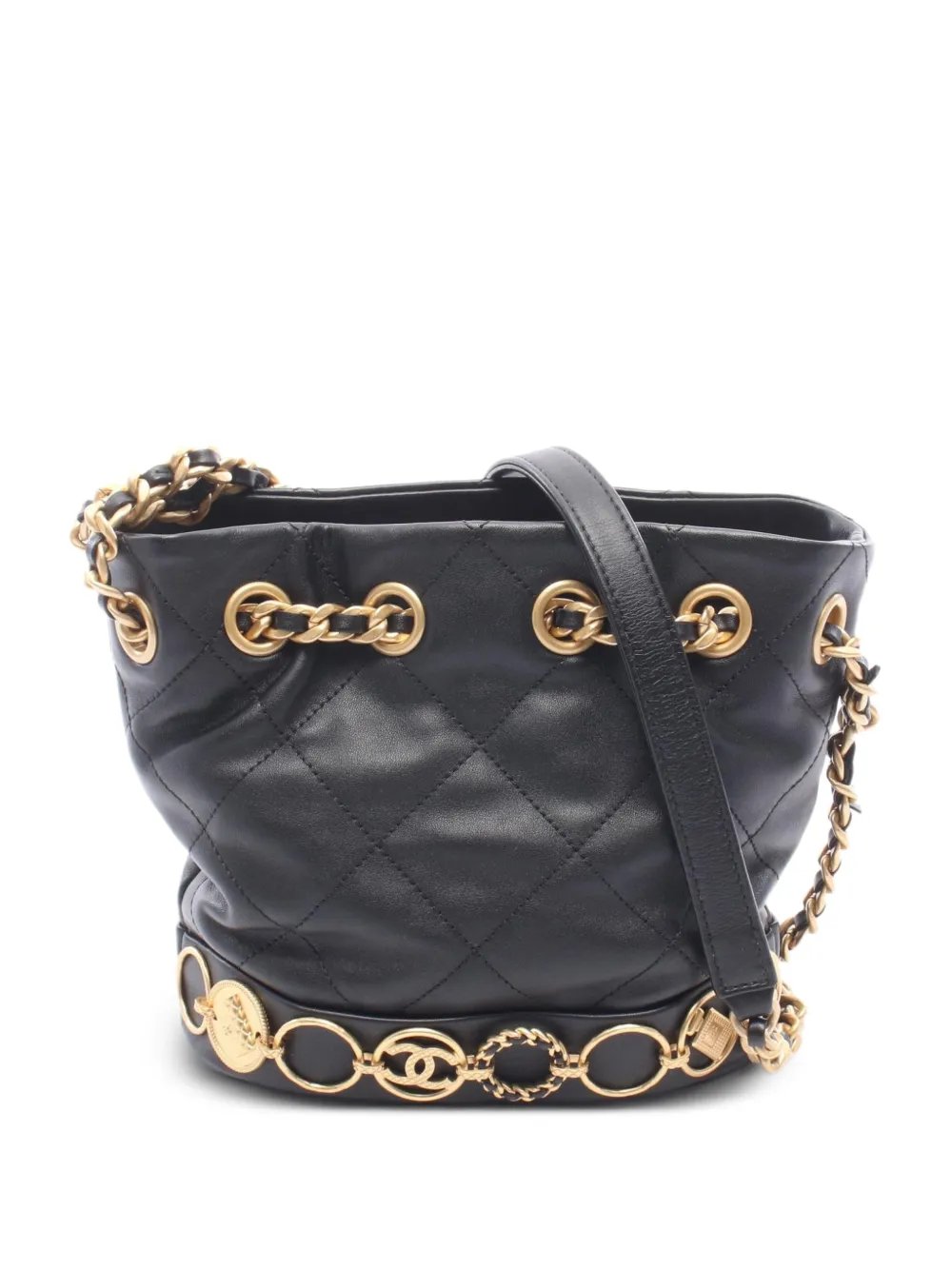 2021 Matelassé chain-link bucket bag