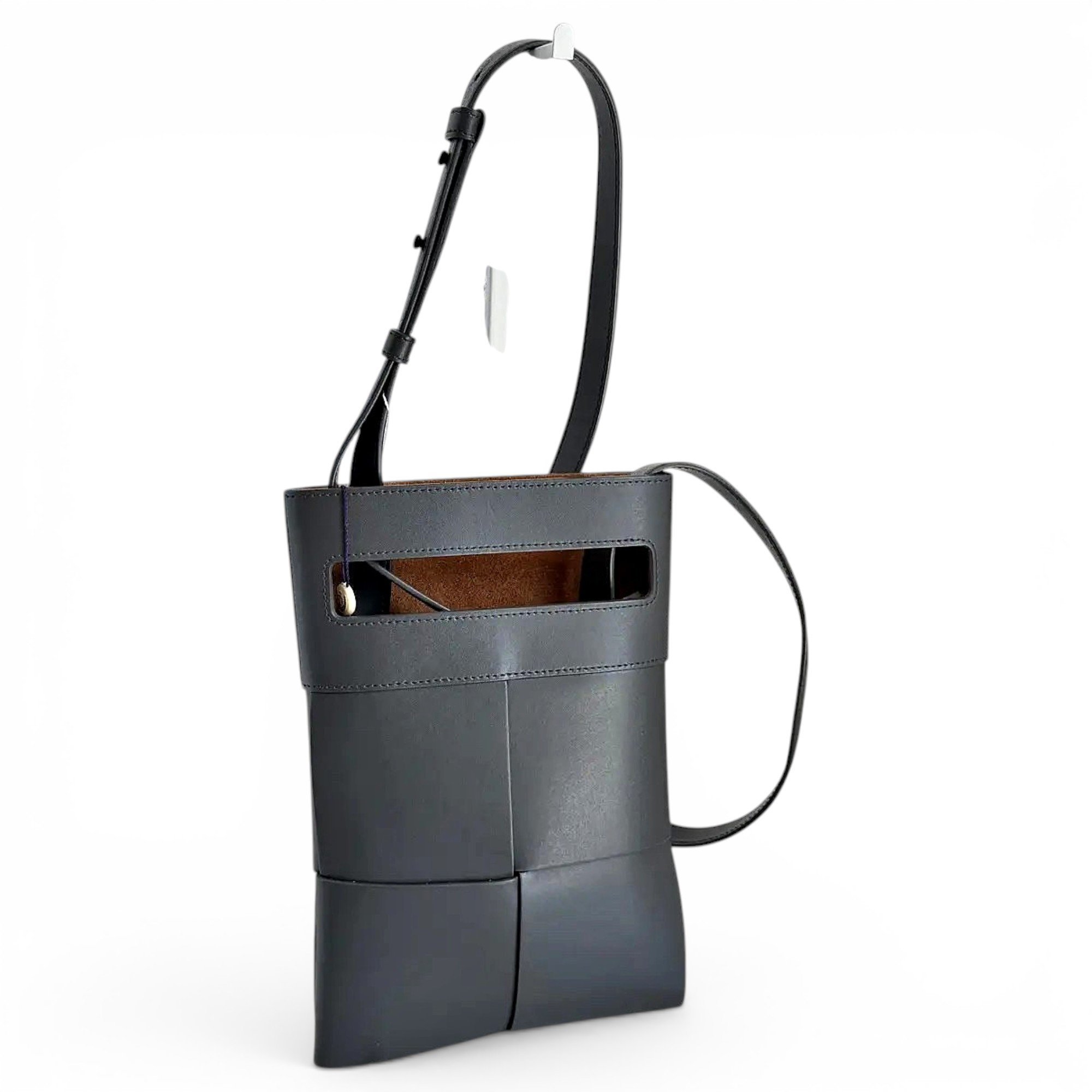 Leather crossbody bag